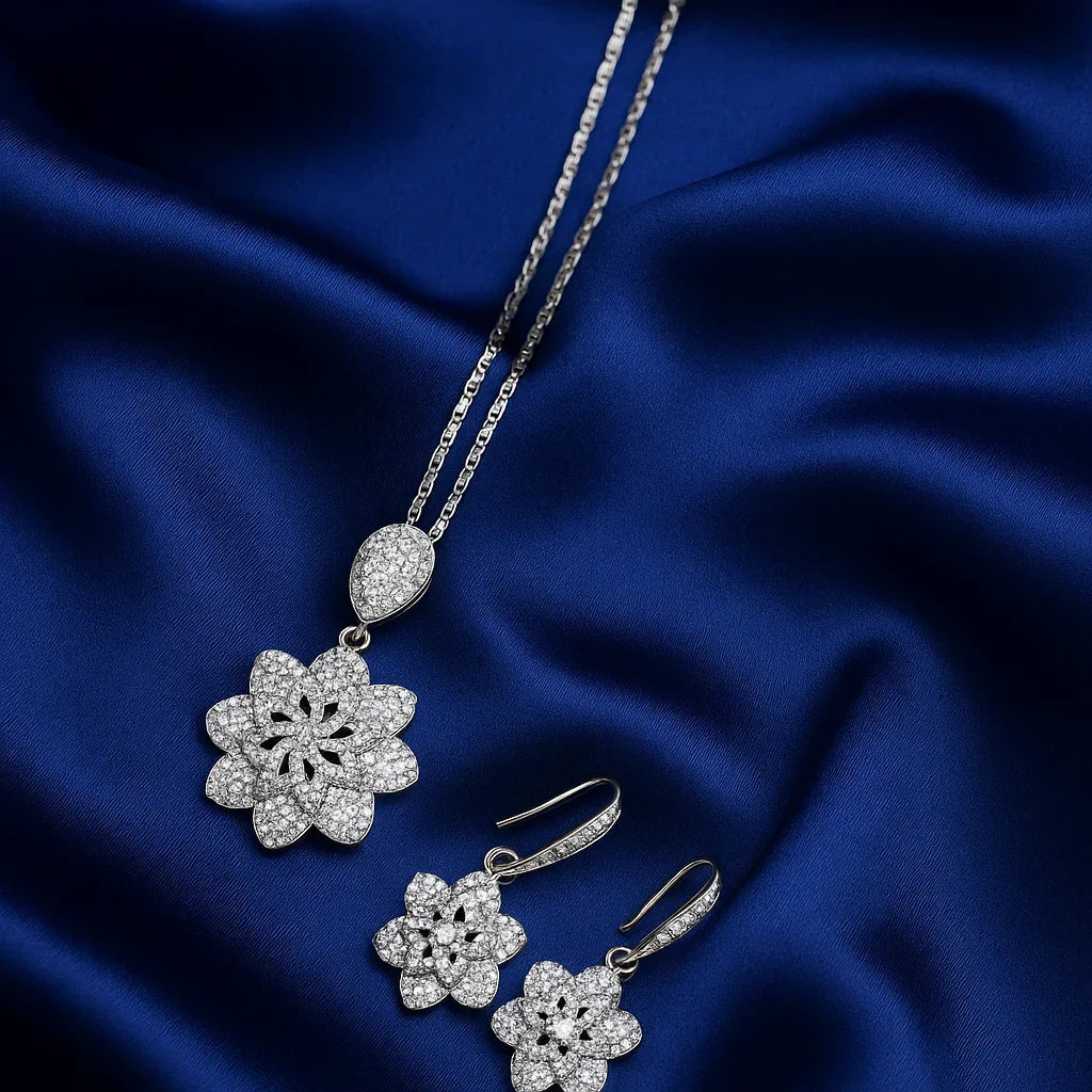 Luxury Floral Crystal Necklace & Earrings Set – Elegant Sparkle