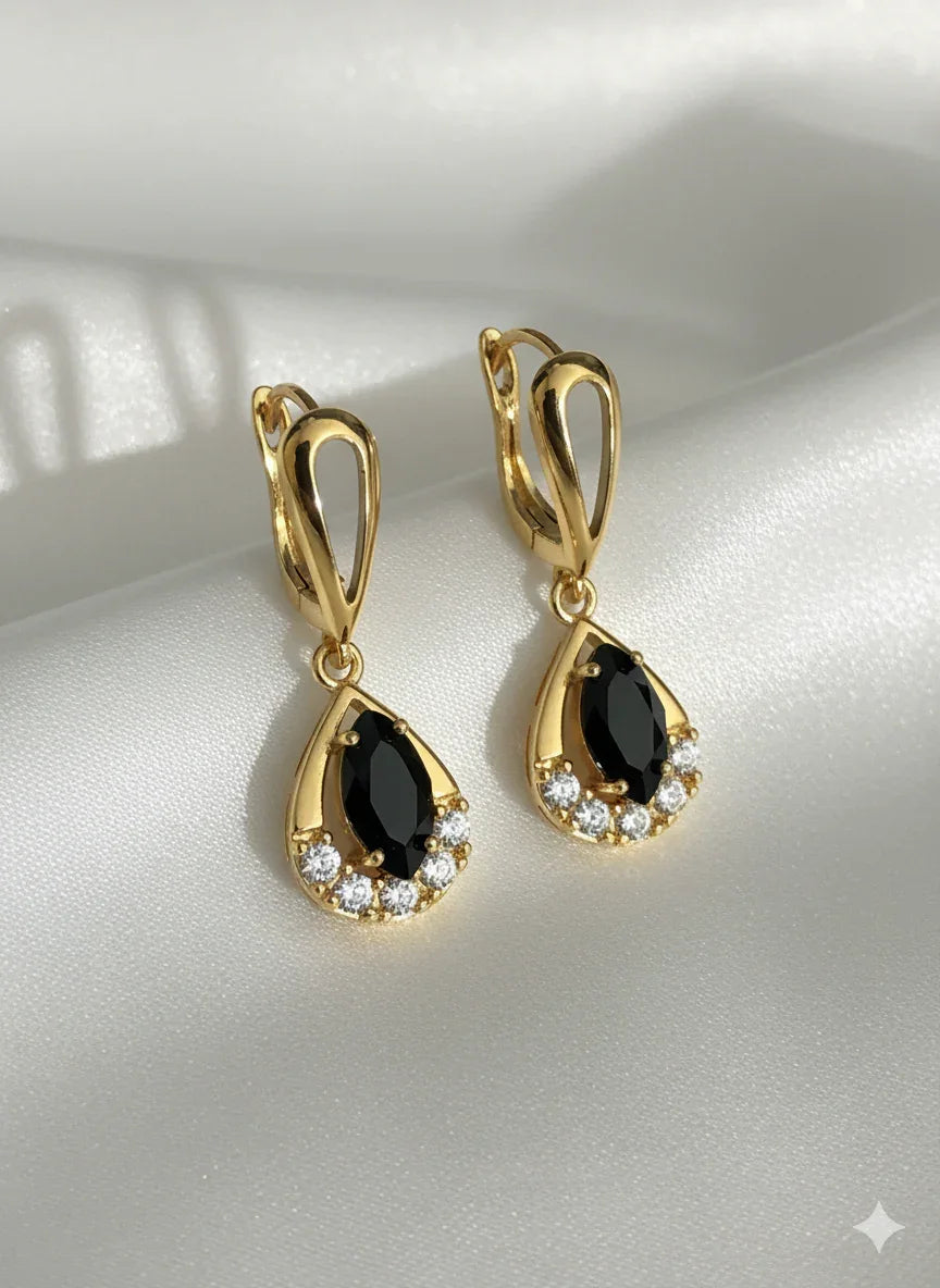 “Golden Radiance Earrings – Elegance in Every Sparkle”